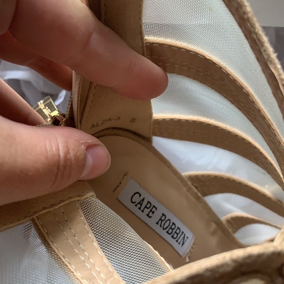 Lace up beige high heels - Picture 3 of 4